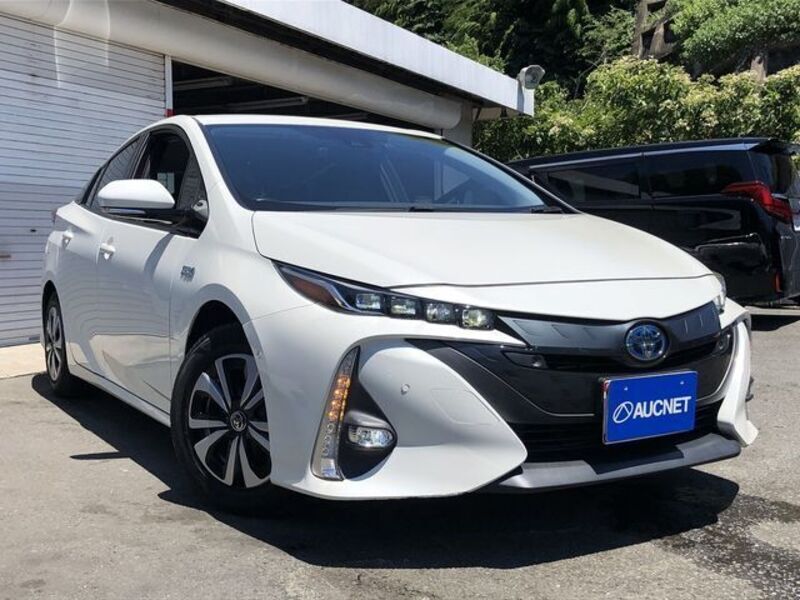 PRIUS PHV