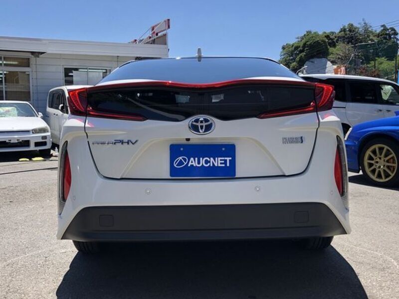 PRIUS PHV