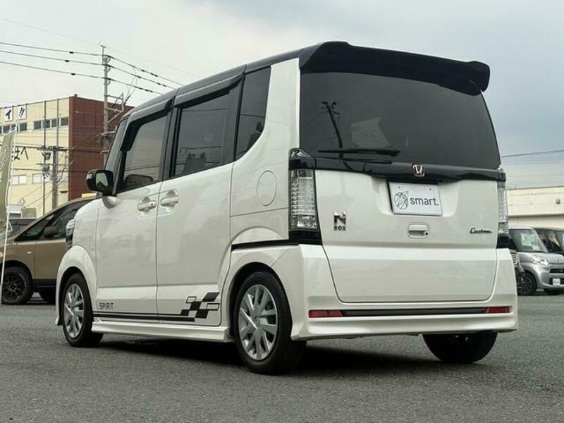 N BOX CUSTOM