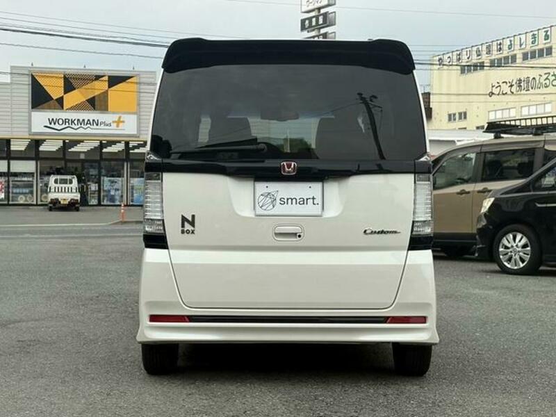 N BOX CUSTOM