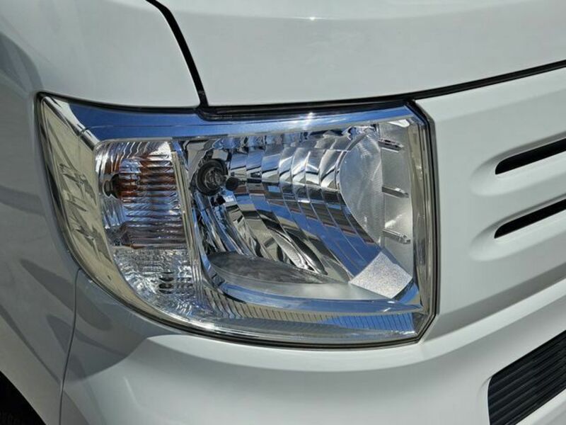 N-VAN