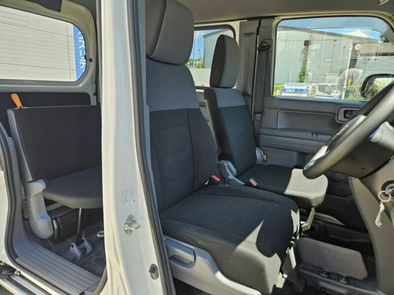 N-VAN