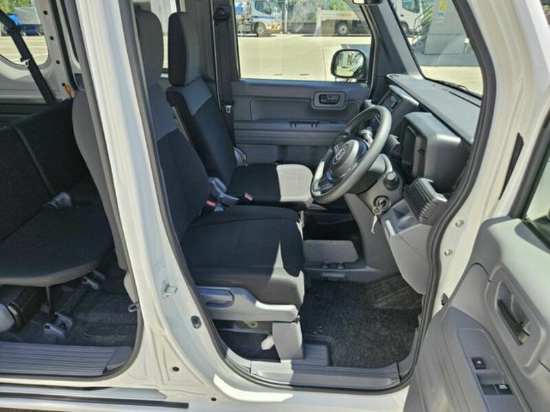 N-VAN