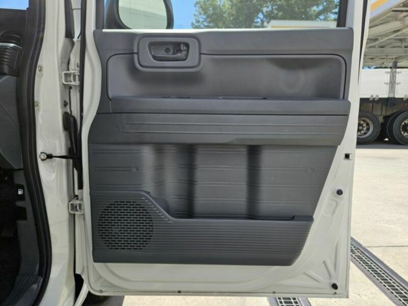 N-VAN