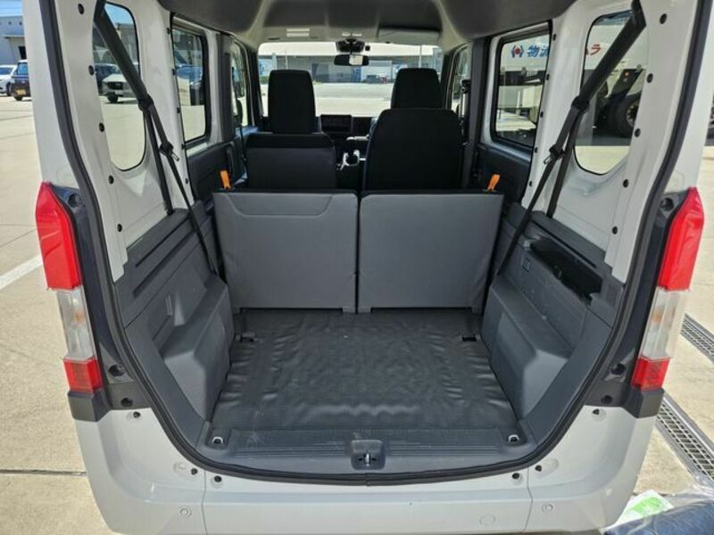 N-VAN