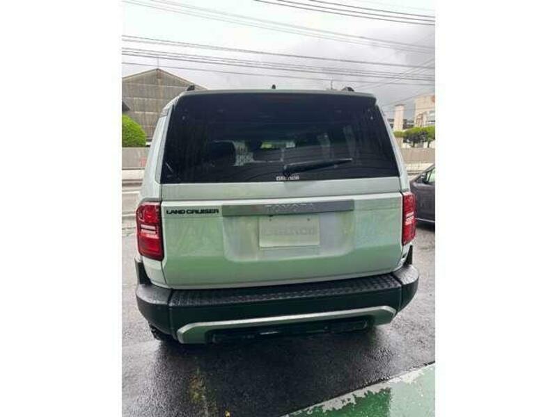 LAND CRUISER 250