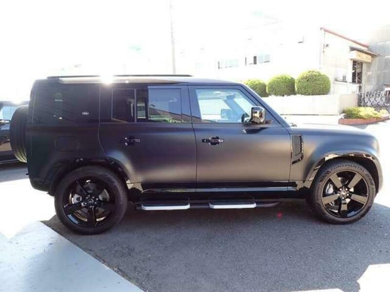 DEFENDER