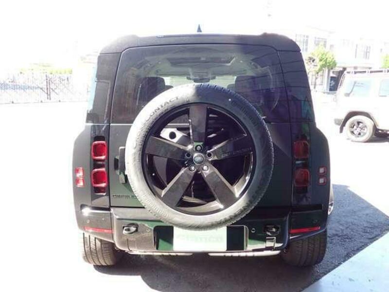 DEFENDER