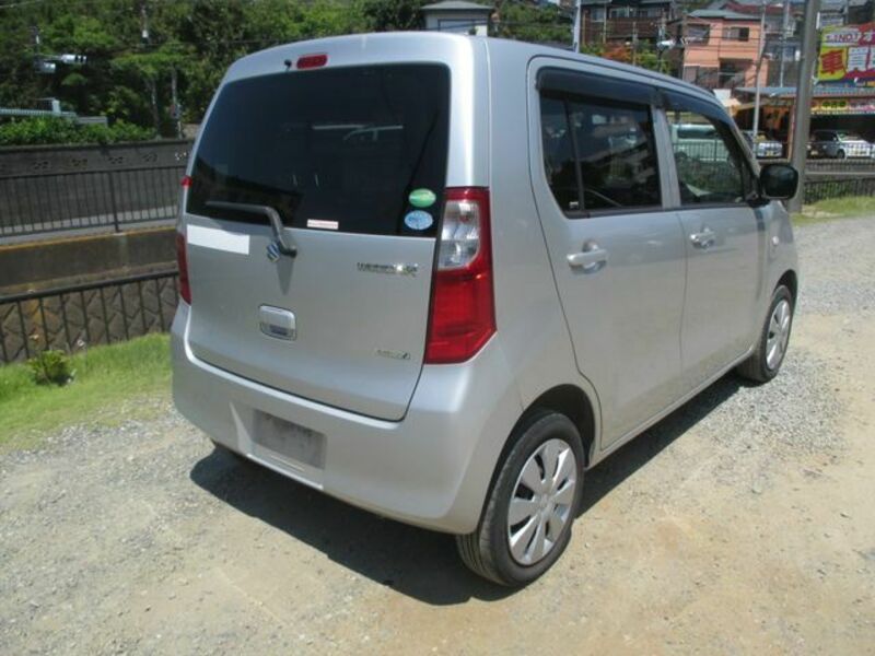 WAGON R