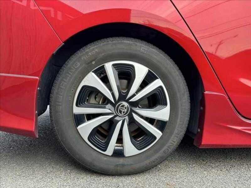 PRIUS PHV