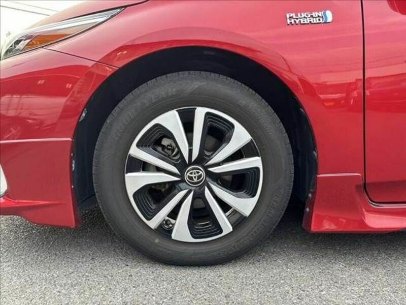 PRIUS PHV