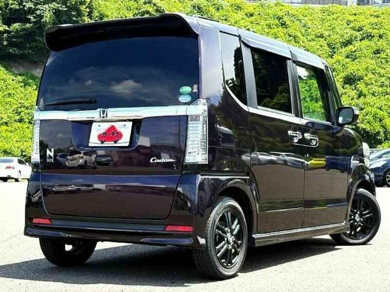 N BOX CUSTOM