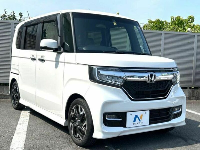 N BOX CUSTOM