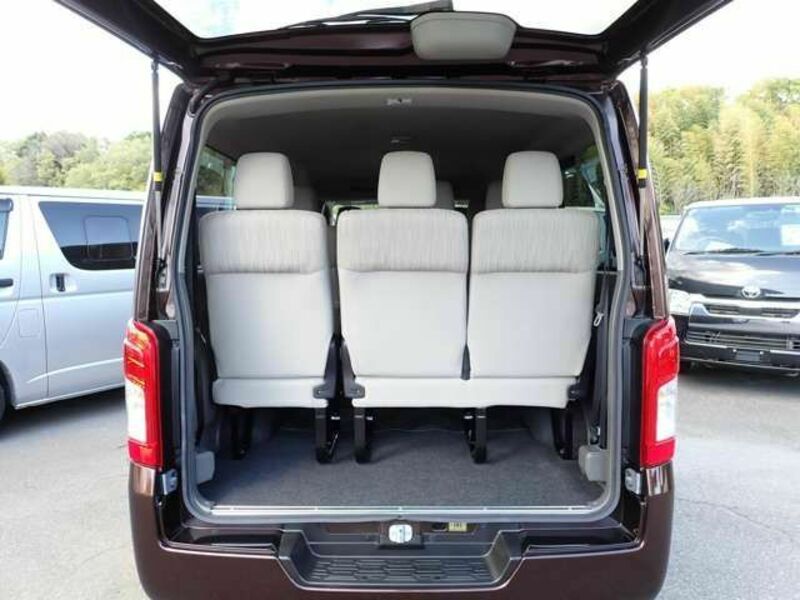 NV350 CARAVAN WAGON