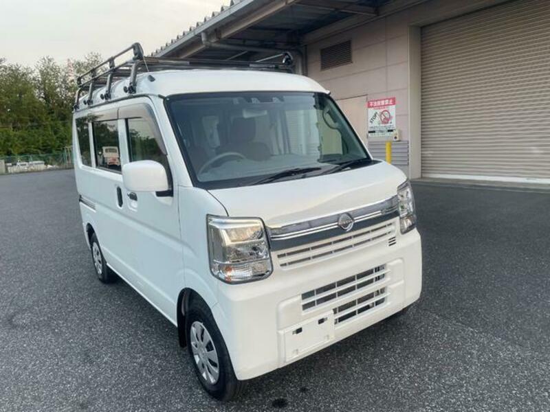 NISSAN CLIPPER VAN