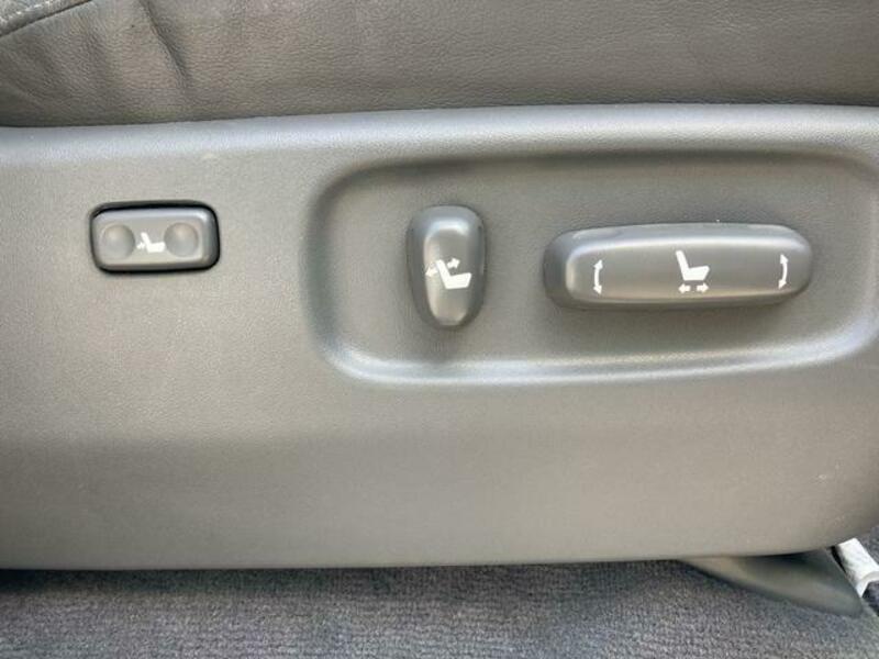 LAND CRUISER