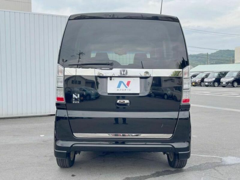 N BOX