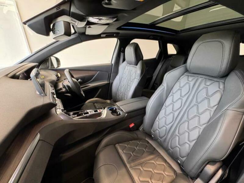 3008