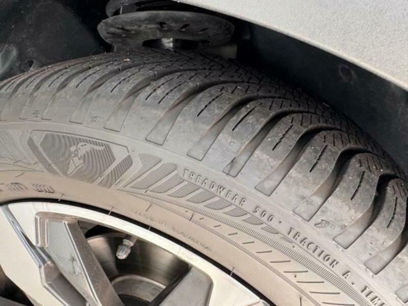 3008
