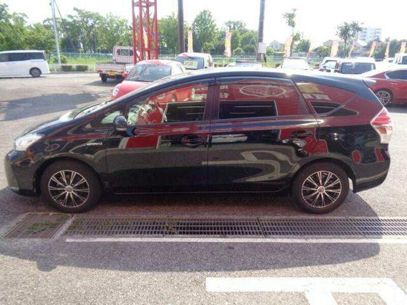 PRIUS ALPHA