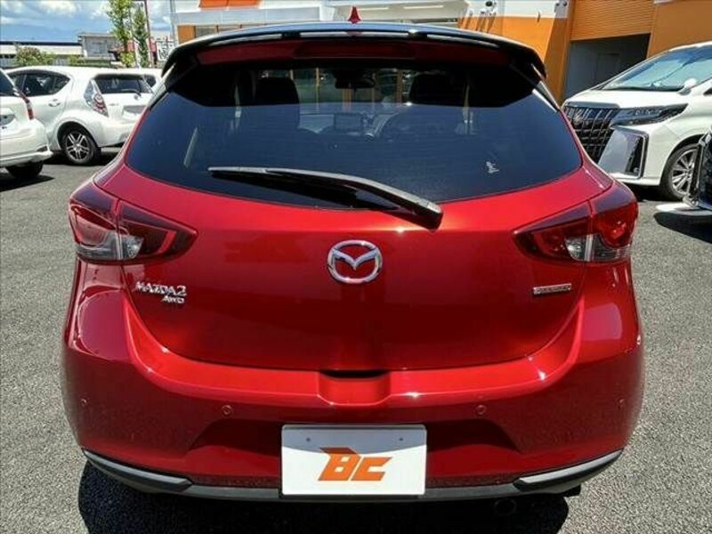 MAZDA2