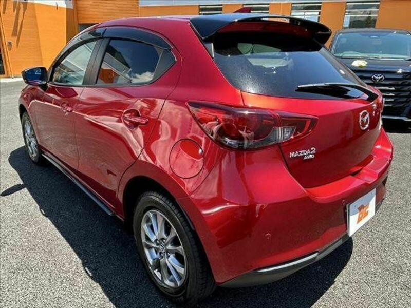 MAZDA2