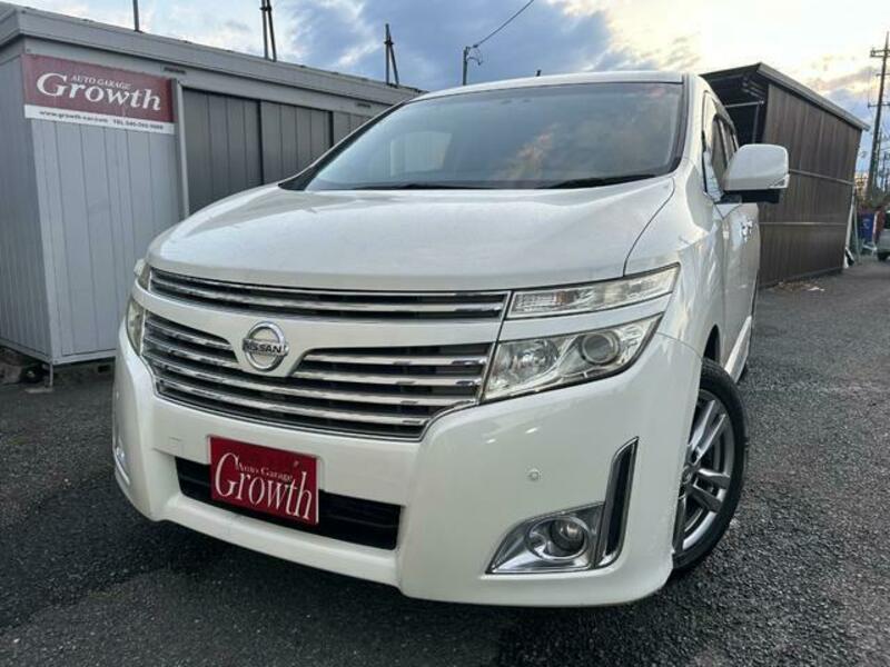 NISSAN ELGRAND
