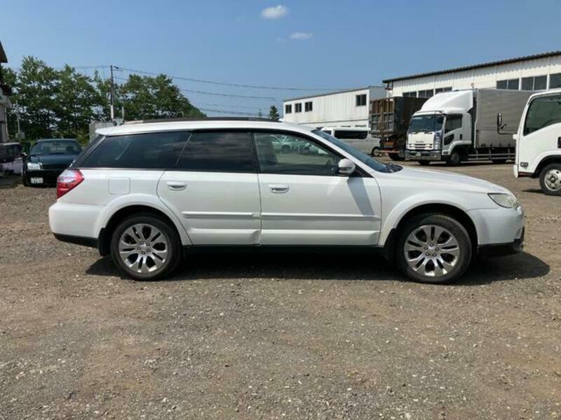LEGACY OUTBACK