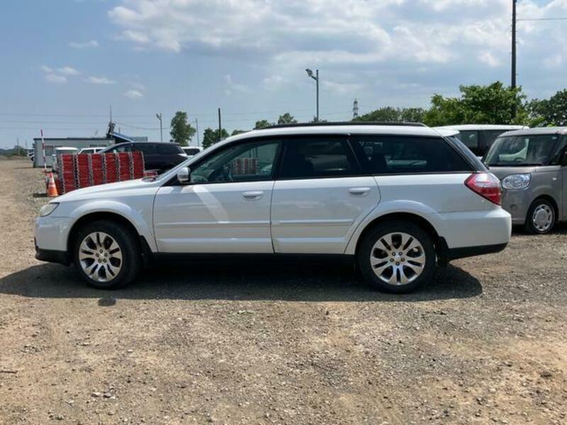 LEGACY OUTBACK