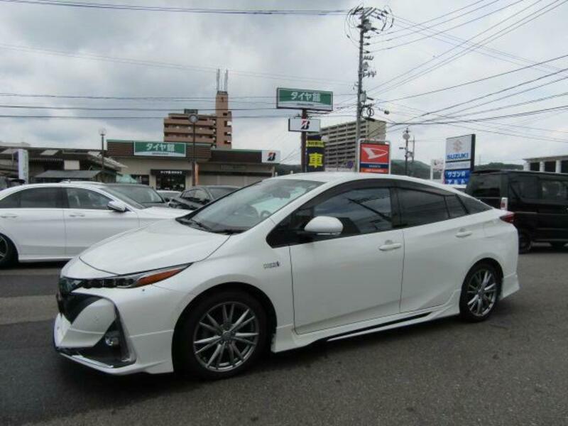 PRIUS PHV