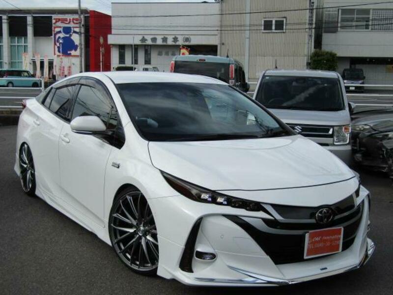 PRIUS PHV