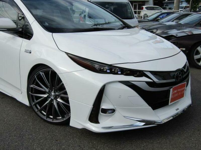 PRIUS PHV