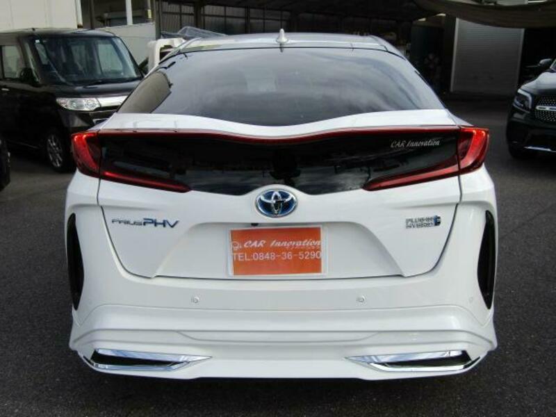 PRIUS PHV