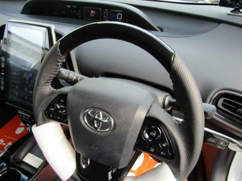 PRIUS PHV
