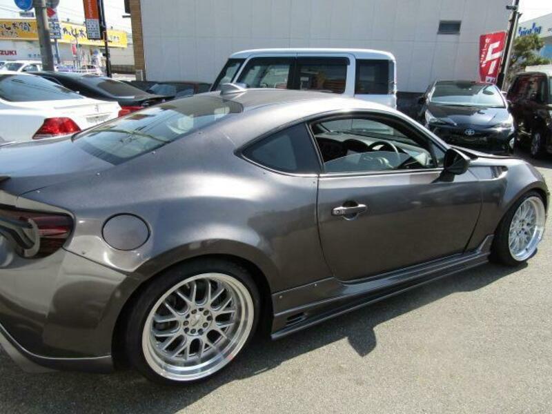 86