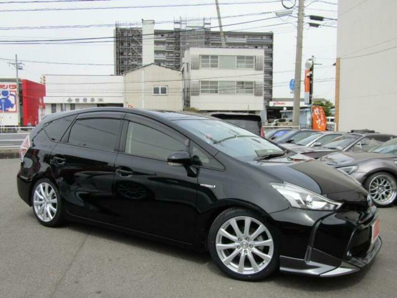 PRIUS ALPHA