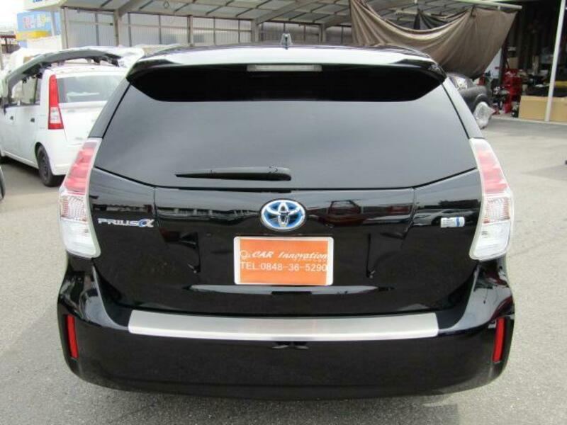 PRIUS ALPHA