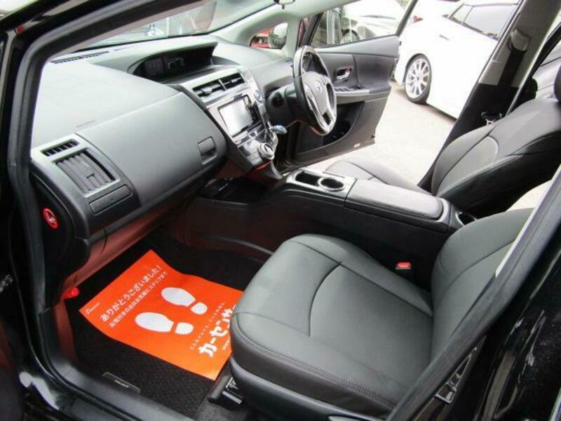 PRIUS ALPHA