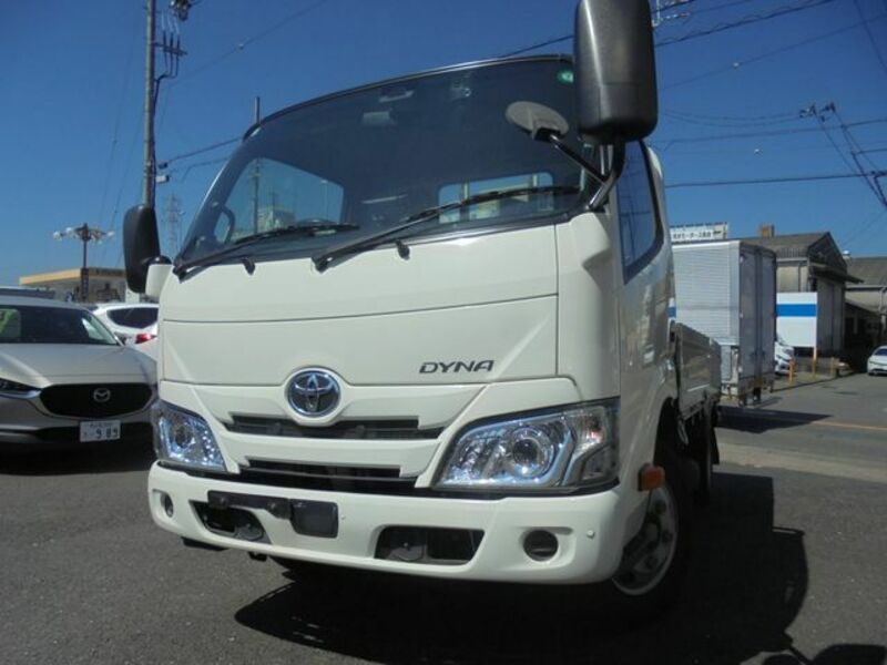 TOYOTA DYNA