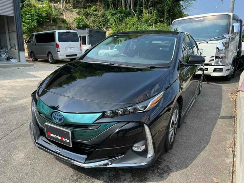 TOYOTA PRIUS PHV