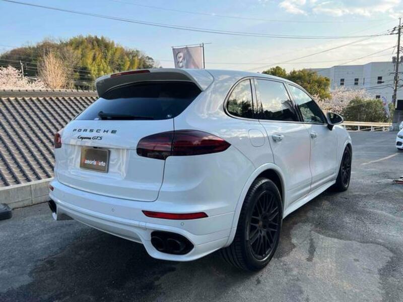 CAYENNE