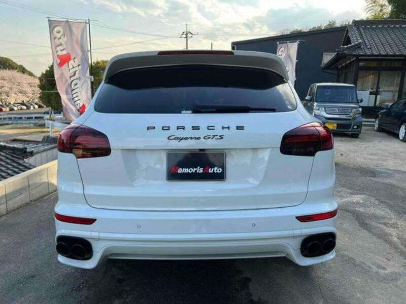 CAYENNE