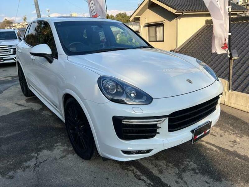 CAYENNE-0