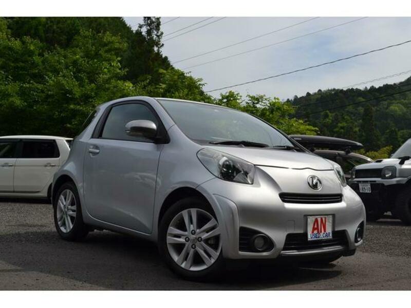 TOYOTA IQ