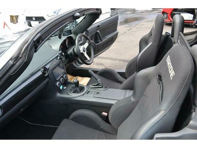 ROADSTER