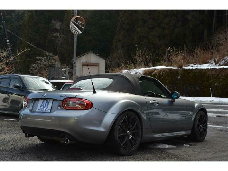 ROADSTER