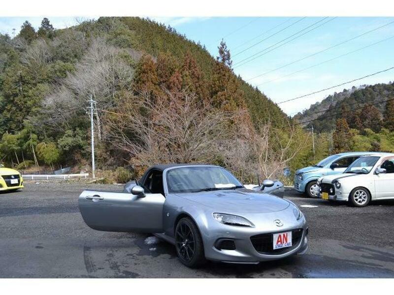 ROADSTER