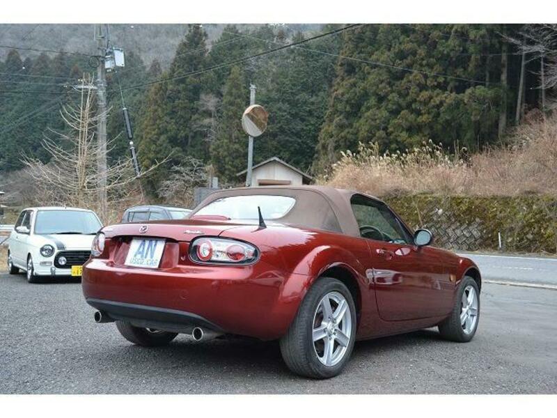 ROADSTER