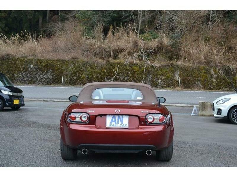ROADSTER