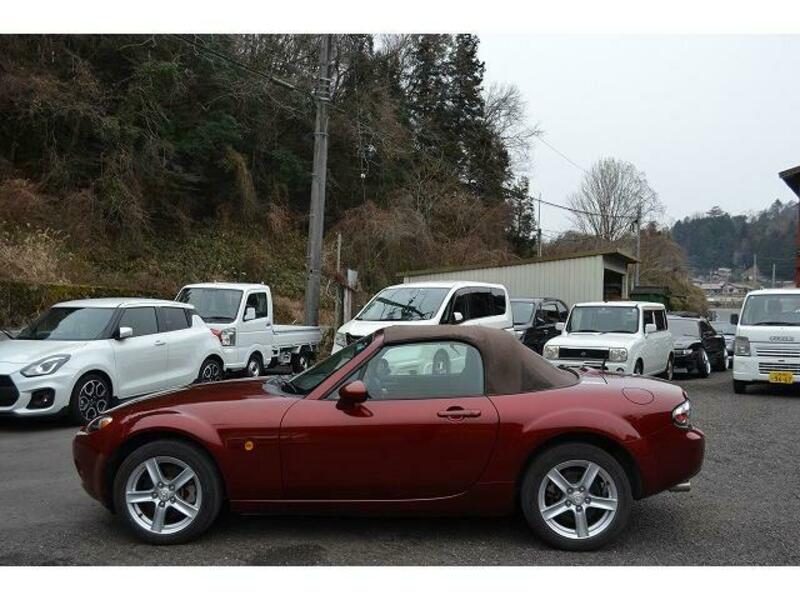 ROADSTER